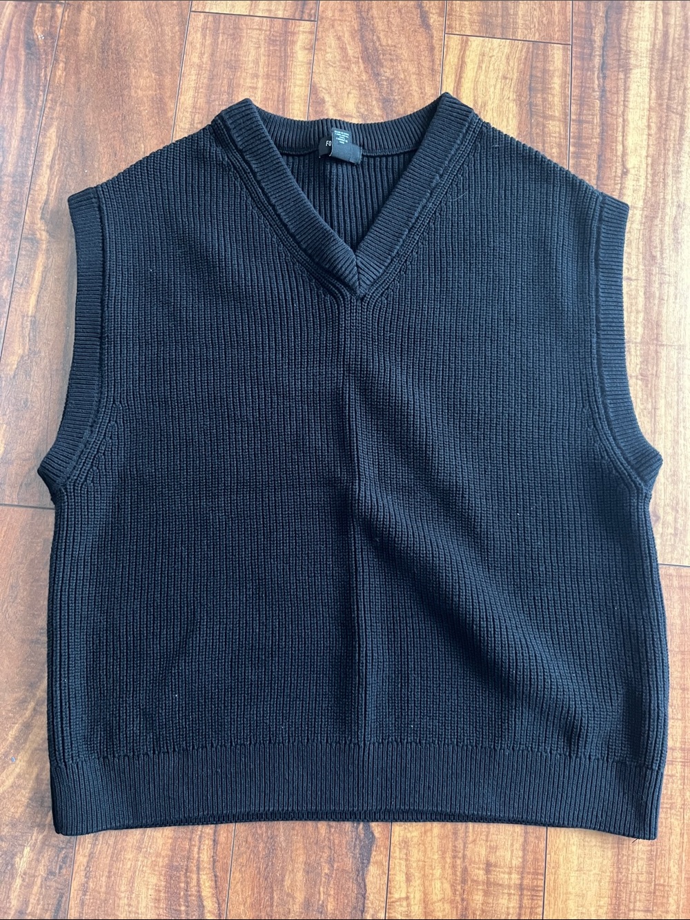 Forever 21 Men's Black V-Neck Knit Sweater Vest